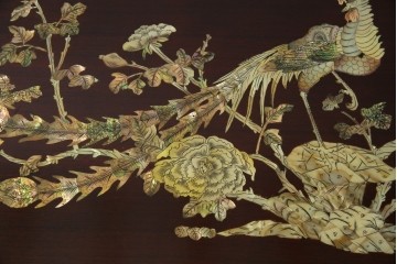 アジアンビンテージ　美しい螺鈿細工入り!!　透かし彫りが見事な座卓(ローテーブル、センターテーブル、リビングテーブル)(R-082299)