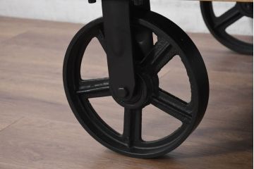中古　品切れで入手困難品　tohma(東馬)　UP291 PULLEY2 CT BK　トロリーテーブル　インダストリアルスタイルの空間づくりに活躍する車輪付きローテーブル(センターテーブル、リビングテーブル)(R-082300)