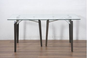 中古　美品　AD CORE(エーディ コア)　CENTRO(セントロ)　AD-872B-150　異素材の組み合わせがモダンでスタイリッシュなダイニングテーブル(ガラステーブル、ガラス天板、食卓、4人掛け)(定価約25万円)(R-082302)