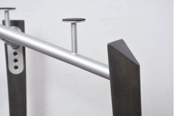 中古　美品　AD CORE(エーディ コア)　CENTRO(セントロ)　AD-872B-150　異素材の組み合わせがモダンでスタイリッシュなダイニングテーブル(ガラステーブル、ガラス天板、食卓、4人掛け)(定価約25万円)(R-082302)