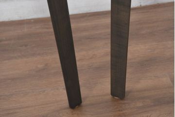中古　美品　AD CORE(エーディ コア)　CENTRO(セントロ)　AD-872B-150　異素材の組み合わせがモダンでスタイリッシュなダイニングテーブル(ガラステーブル、ガラス天板、食卓、4人掛け)(定価約25万円)(R-082302)