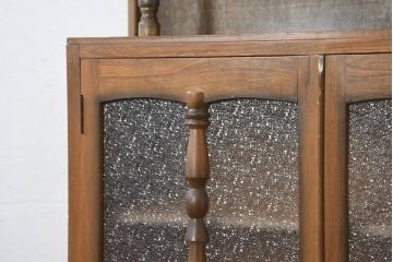 和製アンティーク　昭和レトロ　ろくろ飾りとダイヤガラスが魅力的な本箱(ブックケース、キャビネット、食器棚、カップボード、本棚、飾り棚、戸棚)(R-082304)
