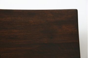 中古　希少な廃番品　久和屋　SCANDECK(スカンディック)シリーズ　オーク材の杢目が美しい重厚な一人掛けソファ2脚セット(アームチェア、ローチェア、リビングチェア、板座チェア、ダイニングチェア、イス、椅子、バラ売り可能)(R-082308)