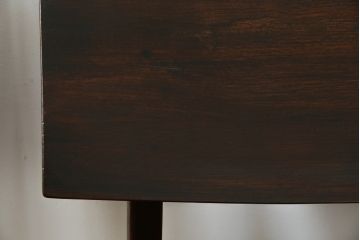 中古　希少な廃番品　久和屋　SCANDECK(スカンディック)シリーズ　オーク材の杢目が美しい重厚な一人掛けソファ2脚セット(アームチェア、ローチェア、リビングチェア、板座チェア、ダイニングチェア、イス、椅子、バラ売り可能)(R-082308)