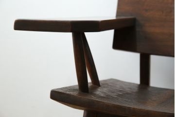 中古　希少な廃番品　久和屋　SCANDECK(スカンディック)シリーズ　オーク材の杢目が美しい重厚な一人掛けソファ2脚セット(アームチェア、ローチェア、リビングチェア、板座チェア、ダイニングチェア、イス、椅子、バラ売り可能)(R-082308)