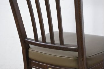 中古　カリモク家具(karimoku)　domani(ドマーニ)　QUEENS LIFE(クイーンズライフ)　洗練されたデザインが魅力のダイニングチェア4脚セット(椅子、イス、バラ売り可能)(定価4脚で約37万円)(R-082309)