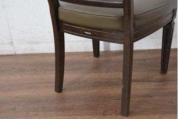 中古　カリモク家具(karimoku)　domani(ドマーニ)　QUEENS LIFE(クイーンズライフ)　洗練されたデザインが魅力のダイニングチェア4脚セット(椅子、イス、バラ売り可能)(定価4脚で約37万円)(R-082309)