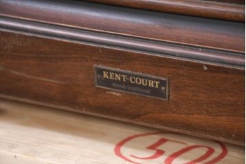 中古　希少な廃番品!!　maruni(マルニ木工)　KENT-COURT(ケントコート)　キャスター付き　側面引き出し付きが珍しい!!クラシカルな雰囲気のサイドキャビネット(サイドボード、カウンターテーブル、収納棚、戸棚、食器棚、作業台)(R-082310)