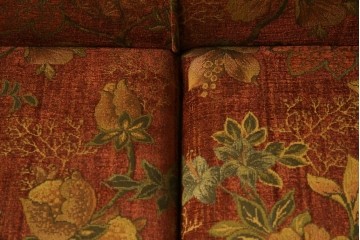 中古　三越　Brugge(ブルージュ)　VE1107　花柄のファブリックがエレガントな二人掛けソファ　(R-082311)