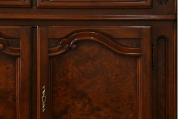イタリアヴィンテージ　高級輸入家具　マホガニー材　丸みを帯びたデザインが優しい雰囲気のサイドボード　(R-082312)