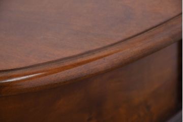 イタリアビンテージ　高級輸入家具　マホガニー材　丸みを帯びたデザインが優しい雰囲気のサイドボード(サイドキャビネット、収納棚、戸棚、ヴィンテージ)(R-082312)