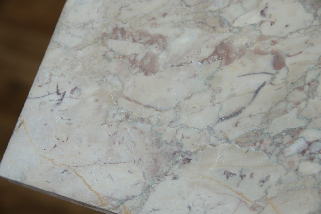 イタリアアンティーク　最高級!!　上質な真鍮(しんちゅう)飾りと大理石の豪華な回転式飾り台　(R-082313)