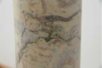 イタリアアンティーク　最高級!!　上質な真鍮(しんちゅう)飾りと大理石の豪華な回転式飾り台　(R-082313)