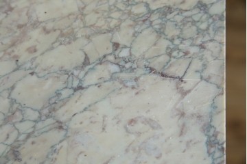 イタリアアンティーク　最高級!!　上質な真鍮(しんちゅう)飾りと大理石の豪華な回転式飾り台　(R-082313)