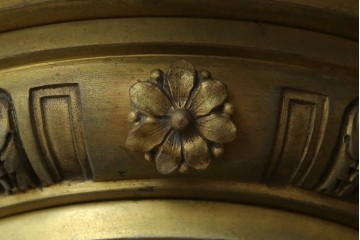 イタリアアンティーク　最高級!!　上質な真鍮(しんちゅう)飾りと大理石の豪華な回転式飾り台　(R-082313)