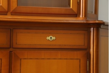 中古　超美品　ドイツ　最高級家具メーカー　WARRINGS(ウォーリングス)社　高級感のある象嵌入りキャビネット　定価約600万円　(R-082314)