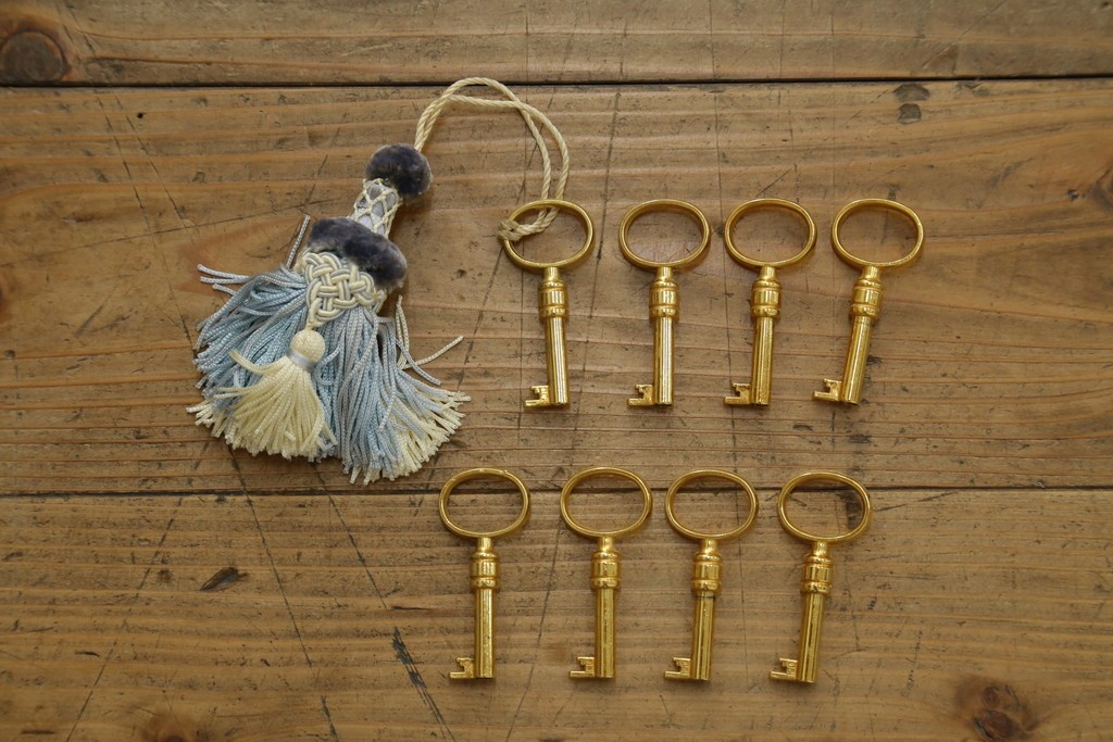 中古　超美品　ドイツ　最高級家具メーカー　WARRINGS(ウォーリングス)社　高級感のある象嵌入りキャビネット　定価約600万円　(R-082314)