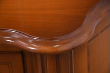 中古　超美品　ドイツ　最高級家具メーカー　WARRINGS(ウォーリングス)社　高級感のある象嵌入りキャビネット(収納棚、戸棚、食器棚、カップボード、飾り棚、コレクションケース、ディスプレイケース、店舗什器)(定価約600万円)(R-082314)