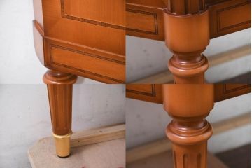 中古　超美品　ドイツ　最高級家具メーカー　WARRINGS(ウォーリングス)社　高級感のある象嵌入りキャビネット(収納棚、戸棚、食器棚、カップボード、飾り棚、コレクションケース、ディスプレイケース、店舗什器)(定価約600万円)(R-082314)