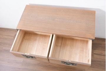 中古　民芸家具　紀州　伝統工芸士　岡本国昭作　渋い色合いと存在感のある金具が魅力の総桐箪笥(総桐たんす、収納箪笥、衣装箪笥、和タンス、引き出し、サイドチェスト)(R-082315)