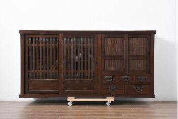 中古　民芸家具　栗材　和の趣溢れる水屋箪笥サイドボード(食器棚、収納棚、戸棚、カップボード、サイドキャビネット)(R-082316)