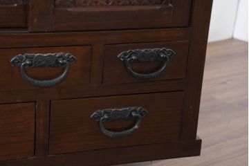 中古　民芸家具　栗材　和の趣溢れる水屋箪笥サイドボード(食器棚、収納棚、戸棚、カップボード、サイドキャビネット)(R-082316)