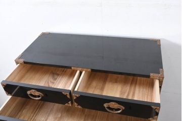 中古　美品!!　国産　職人手作り　高級家具　手打ち銅金具が素敵な黒漆塗りの民芸和箪笥(衣装箪笥、整理箪笥、収納箪笥、引き出し、チェスト)(R-082317)