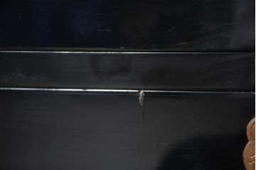 中古　美品!!　国産　職人手作り　高級家具　手打ち銅金具が素敵な黒漆塗りの民芸和箪笥(衣装箪笥、整理箪笥、収納箪笥、引き出し、チェスト)(R-082317)