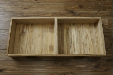 中古　美品!!　国産　職人手作り　高級家具　手打ち銅金具が素敵な黒漆塗りの民芸和箪笥　(R-082318)