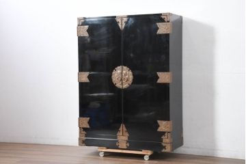 中古　美品!!　国産　職人手作り　高級家具　手打ち銅金具が素敵な黒漆塗りの民芸和箪笥(観音箪笥、着物箪笥、衣装箪笥、整理箪笥、収納箪笥、引き出し、チェスト)(R-082318)