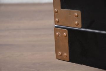 中古　美品!!　国産　職人手作り　高級家具　手打ち銅金具が素敵な黒漆塗りの民芸和箪笥(観音箪笥、着物箪笥、衣装箪笥、整理箪笥、収納箪笥、引き出し、チェスト)(R-082318)