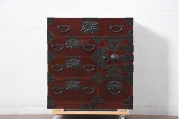 中古　熊野洞　木地呂塗り　漆塗り　力強い手打ち金具が魅力の仙台箪笥(小タンス、和たんす、衣装タンス、収納箪笥、整理箪笥、チェスト、引き出し)(定価約80万円)(R-082319)
