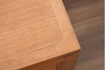 和製ビンテージ　北欧デザイン　高級家具ブランド　日田工芸　maxim(マキシム)シリーズ　チーク材　木の温かみと機能性を兼ねた両袖机(ニーホールデスク、作業台、ワークテーブル、ワークデスク、在宅ワーク、在宅用、ヴィンテージ)(R-082323)