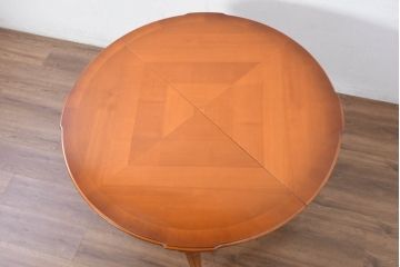 中古　超美品　ドイツ　最高級家具メーカー　WARRINGS(ウォーリングス)社　気品を感じる佇まいが素敵なエクステンションテーブル(ダイニングテーブル、丸テーブル、食卓、4人掛け、6人掛け、オーバル型)(定価約220万円)(R-082325)