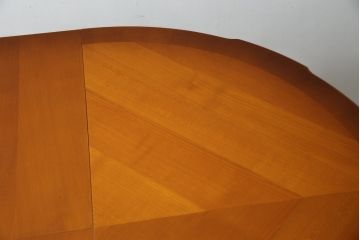 中古　超美品　ドイツ　最高級家具メーカー　WARRINGS(ウォーリングス)社　気品を感じる佇まいが素敵なエクステンションテーブル(ダイニングテーブル、丸テーブル、食卓、4人掛け、6人掛け、オーバル型)(定価約220万円)(R-082325)