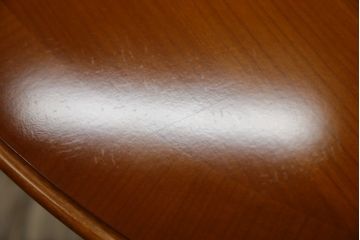 中古　超美品　ドイツ　最高級家具メーカー　WARRINGS(ウォーリングス)社　気品を感じる佇まいが素敵なエクステンションテーブル(ダイニングテーブル、丸テーブル、食卓、4人掛け、6人掛け、オーバル型)(定価約220万円)(R-082325)