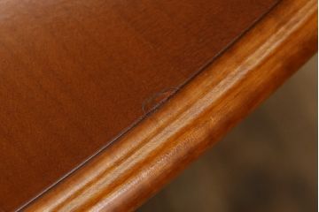 中古　超美品　ドイツ　最高級家具メーカー　WARRINGS(ウォーリングス)社　気品を感じる佇まいが素敵なエクステンションテーブル(ダイニングテーブル、丸テーブル、食卓、4人掛け、6人掛け、オーバル型)(定価約220万円)(R-082325)