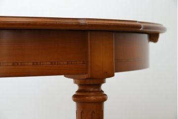 中古　超美品　ドイツ　最高級家具メーカー　WARRINGS(ウォーリングス)社　気品を感じる佇まいが素敵なエクステンションテーブル(ダイニングテーブル、丸テーブル、食卓、4人掛け、6人掛け、オーバル型)(定価約220万円)(R-082325)