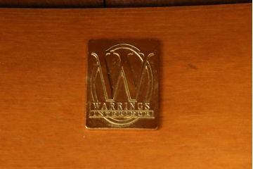 中古　超美品　ドイツ　最高級家具メーカー　WARRINGS(ウォーリングス)社　気品を感じる佇まいが素敵なエクステンションテーブル(ダイニングテーブル、丸テーブル、食卓、4人掛け、6人掛け、オーバル型)(定価約220万円)(R-082325)