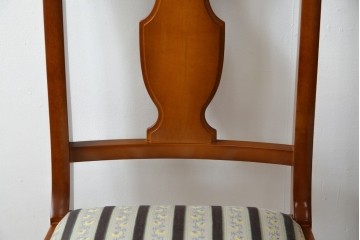 中古　超美品　ドイツ　最高級家具メーカー　WARRINGS(ウォーリングス)社　気品を感じる佇まいが素敵なダイニングチェア2脚セット(アームレスチェア)　セット定価約77万5千円相当　(R-082326)