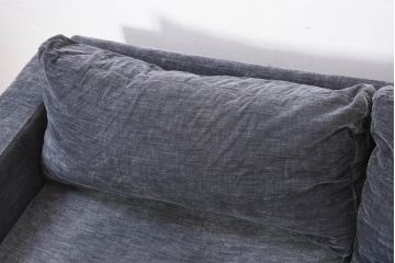 中古　美品　Boconcept(ボーコンセプト)　Carlton(カールトン)　くつろぎ空間を演出するスタイリッシュな2.5人掛けソファ(2.5P、3P、2.5人掛け、3人掛け)(定価約45万円)(R-082331)