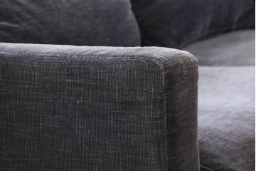 中古　美品　Boconcept(ボーコンセプト)　Carlton(カールトン)　くつろぎ空間を演出するスタイリッシュな2.5人掛けソファ(2.5P、3P、2.5人掛け、3人掛け)(定価約45万円)(R-082331)