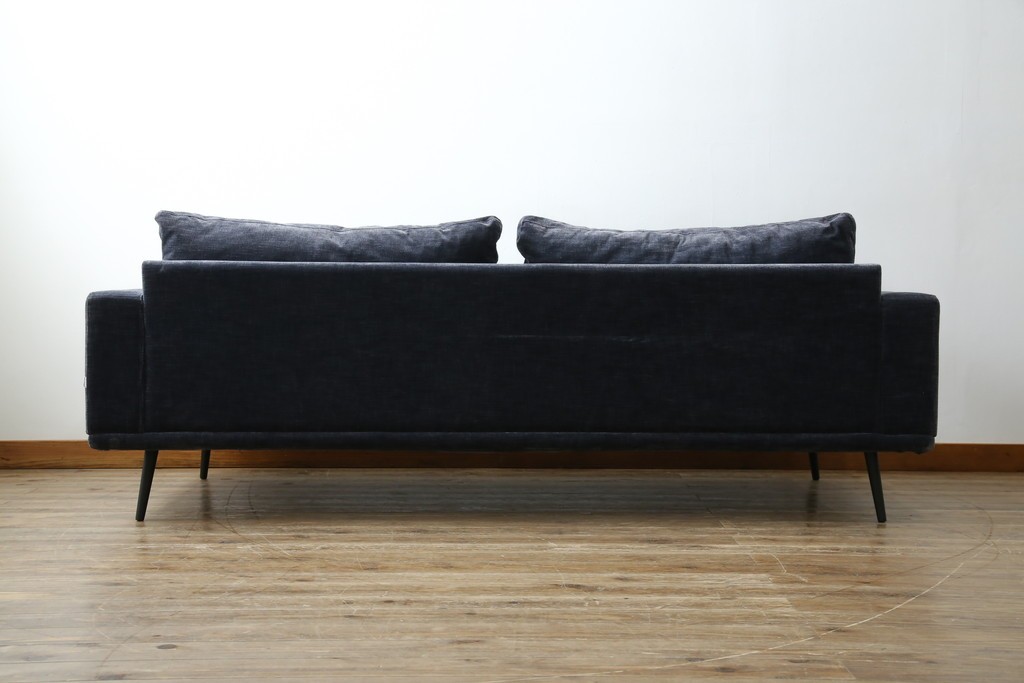 中古　美品　Boconcept(ボーコンセプト)　Carlton(カールトン)　くつろぎ空間を演出するスタイリッシュな2.5人掛けソファ　定価約45万円　(R-082331)