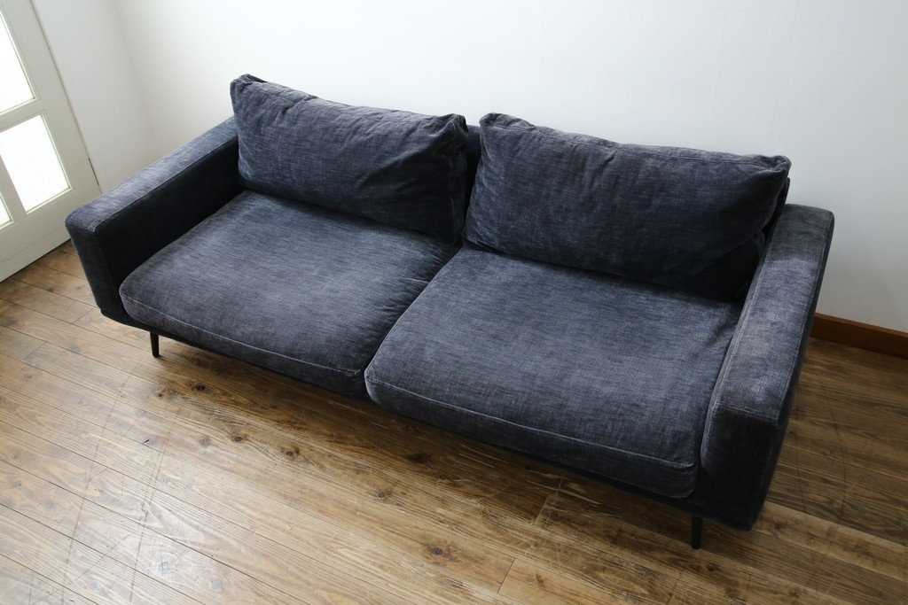 中古　美品　Boconcept(ボーコンセプト)　Carlton(カールトン)　くつろぎ空間を演出するスタイリッシュな2.5人掛けソファ　定価約45万円　(R-082331)