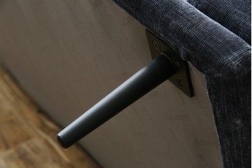 中古　美品　Boconcept(ボーコンセプト)　Carlton(カールトン)　くつろぎ空間を演出するスタイリッシュな2.5人掛けソファ　定価約45万円　(R-082331)