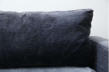 中古　美品　Boconcept(ボーコンセプト)　Carlton(カールトン)　くつろぎ空間を演出するスタイリッシュな2.5人掛けソファ　定価約45万円　(R-082331)