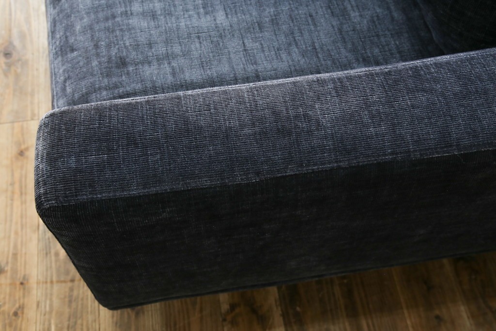 中古　美品　Boconcept(ボーコンセプト)　Carlton(カールトン)　くつろぎ空間を演出するスタイリッシュな2.5人掛けソファ　定価約45万円　(R-082331)