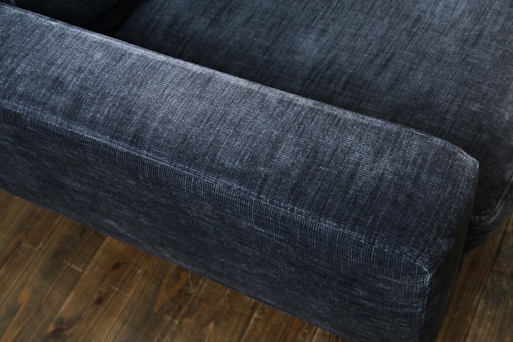 中古　美品　Boconcept(ボーコンセプト)　Carlton(カールトン)　くつろぎ空間を演出するスタイリッシュな2.5人掛けソファ　定価約45万円　(R-082331)