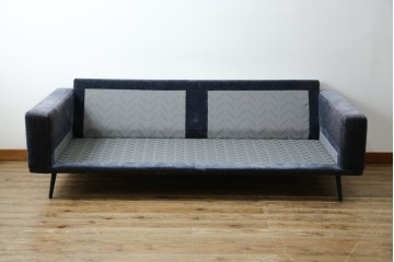 中古　美品　Boconcept(ボーコンセプト)　Carlton(カールトン)　くつろぎ空間を演出するスタイリッシュな2.5人掛けソファ　定価約45万円　(R-082331)