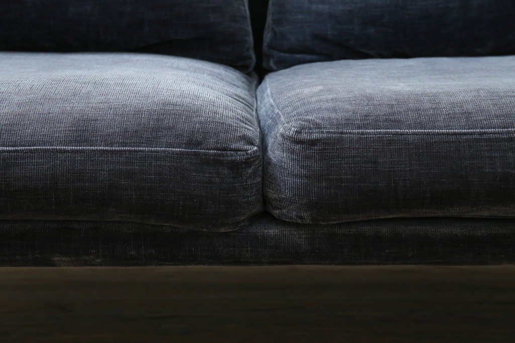 中古　美品　Boconcept(ボーコンセプト)　Carlton(カールトン)　くつろぎ空間を演出するスタイリッシュな2.5人掛けソファ　定価約45万円　(R-082331)